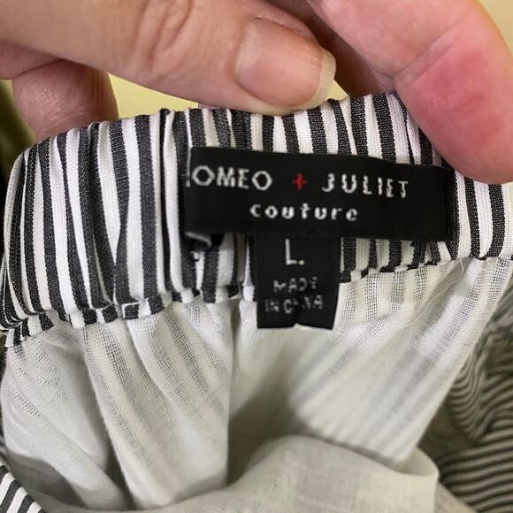 Romeo+Juliet Couture Off Shoulder Rose Striped  Dress Size Large - Picture 9 of 9